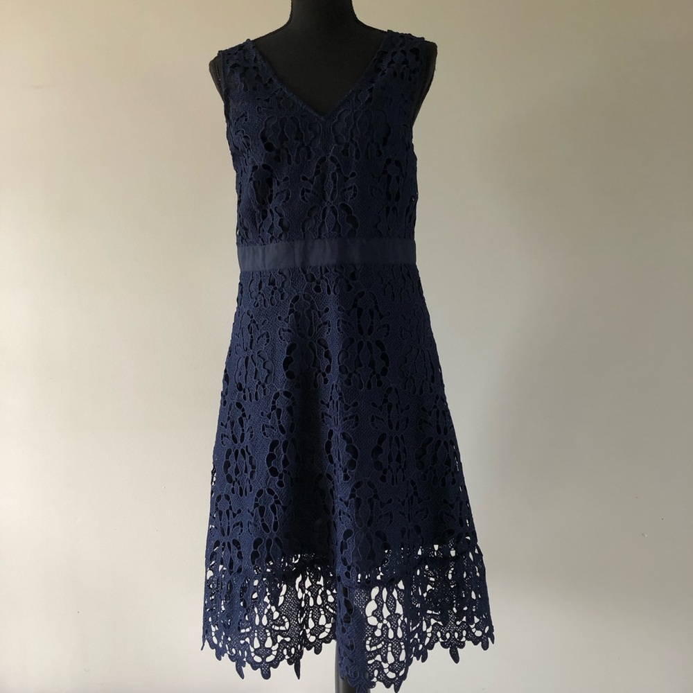 Banana Republic Factory Navy Blue Crochet Lace Sleeveless Midi Dress size 8